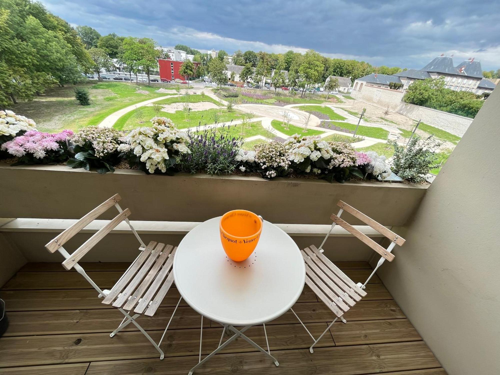 Apartamento Les Rives Remoises Reims Exterior foto